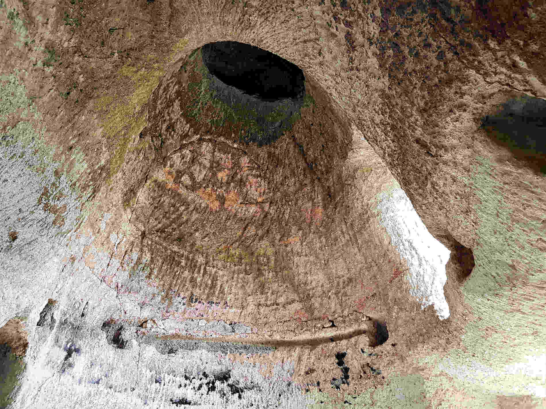 Interno della grotta