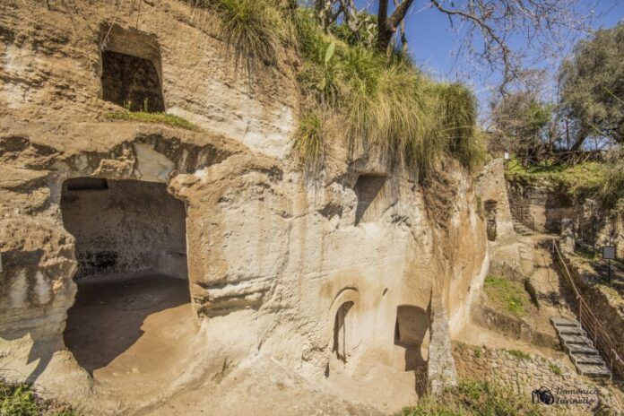La Città di Pietra di Zungri - Grotte